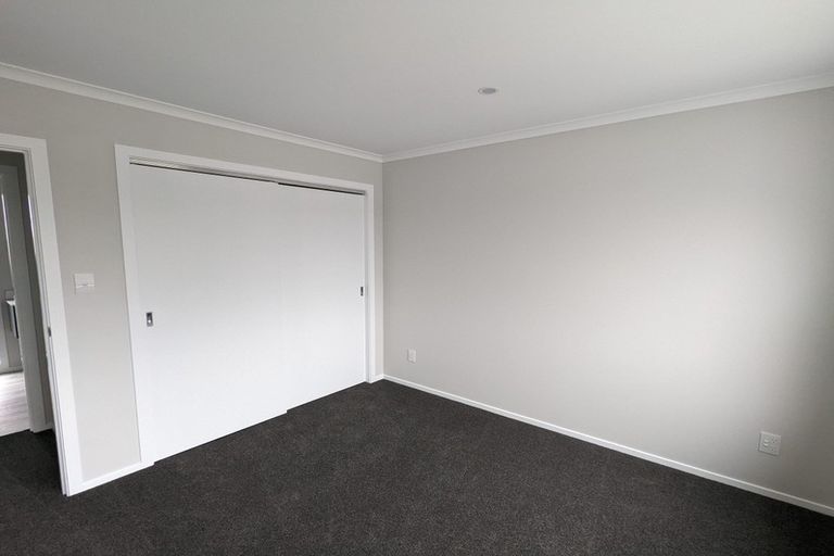Photo of property in 15 Castletown Street, Wallaceville, Upper Hutt, 5018