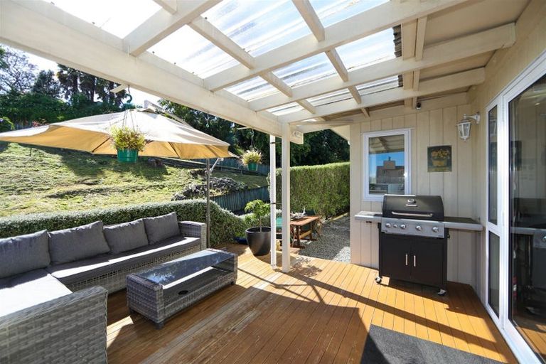 Photo of property in 5 Te Mata Peak Road, Havelock North, 4130