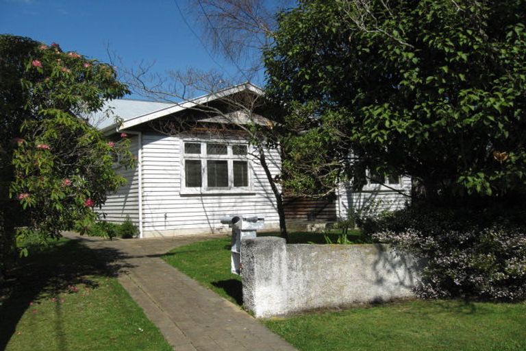 Photo of property in 32 Rossiter Avenue, Waterloo, Lower Hutt, 5011