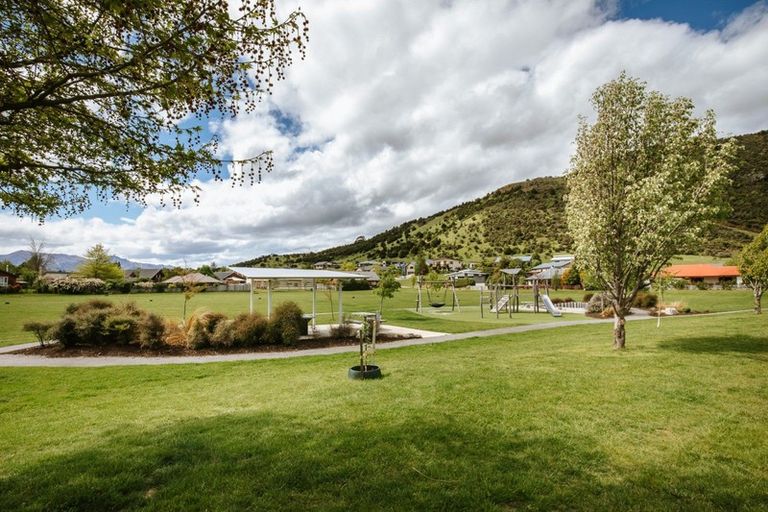 Photo of property in 10a Allenby Place, Wanaka, 9305