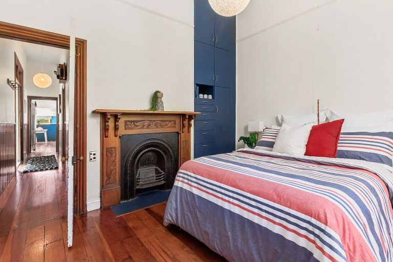 Photo of property in 81 Stanley Street, Berhampore, Wellington, 6023