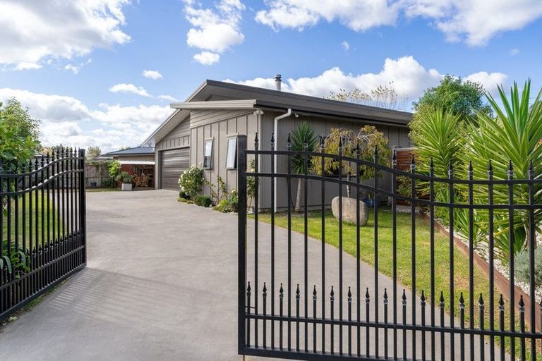 Photo of property in 7 Aqua Way, Paraparaumu, 5032