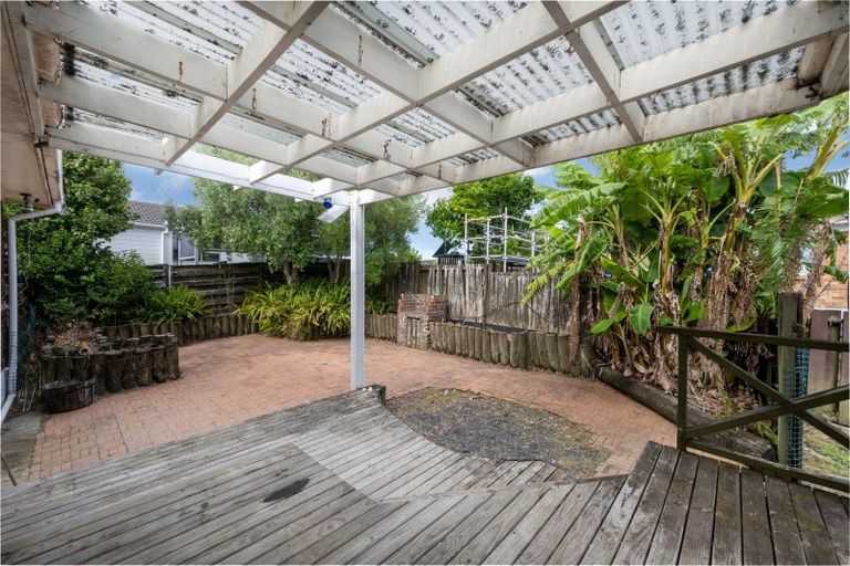 Photo of property in 9 Kurnell Drive, Botany Downs, Auckland, 2010