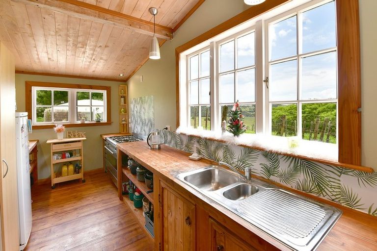 Photo of property in 1811 Kaipara Coast Highway, Kaukapakapa, Warkworth, 0984