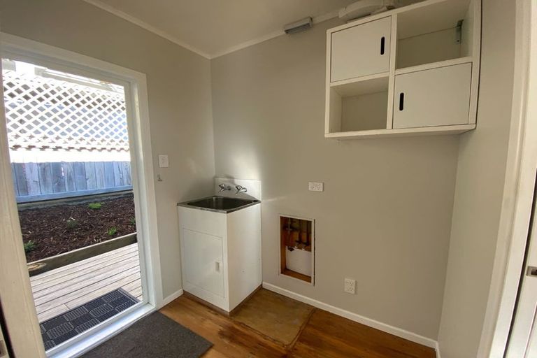 Photo of property in 16a Walbrook Road, Manly, Whangaparaoa, 0930