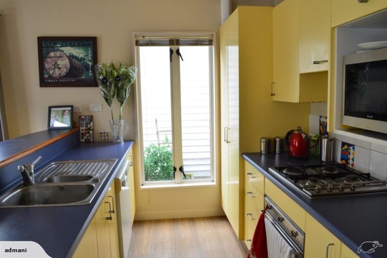 Photo of property in 2/240 Kilmore Street, Christchurch Central, Christchurch, 8011