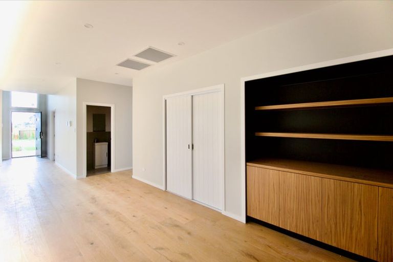 Photo of property in 9 Babina Avenue, Kumeu, 0810