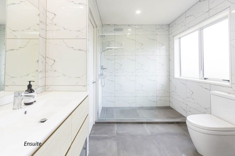 Photo of property in 65 Mount Marua Way, Timberlea, Upper Hutt, 5018