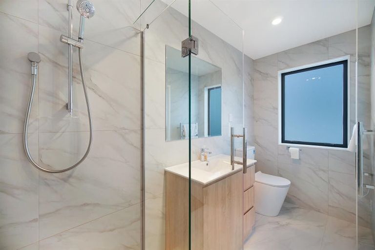 Photo of property in 888b Great South Road, Wiri, Auckland, 2104