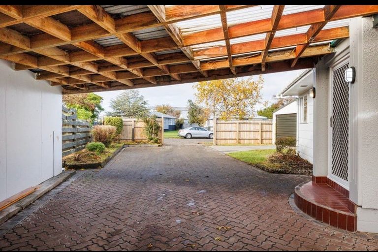 Photo of property in 41 Acacia Street, Kelvin Grove, Palmerston North, 4414