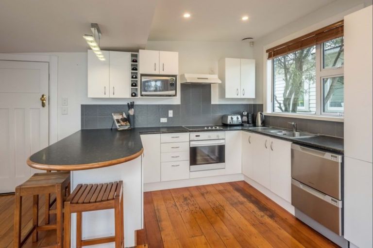 Photo of property in 70 Calabar Road, Miramar, Wellington, 6022