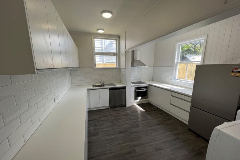 Photo of property in 212 The Terrace, Wellington Central, Wellington, 6011