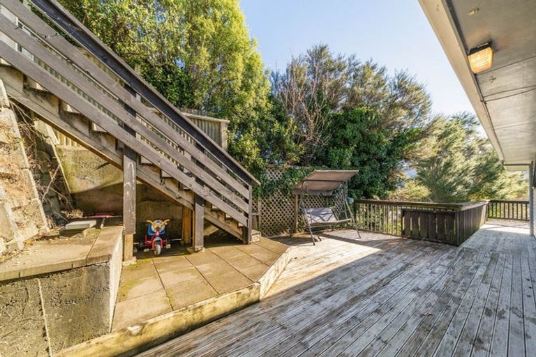 Photo of property in 110 Holborn Drive, Stokes Valley, Lower Hutt, 5019