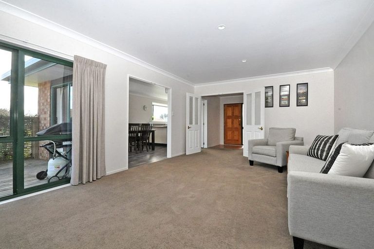 Photo of property in 26 Waitoa Street, Waiuku, 2123