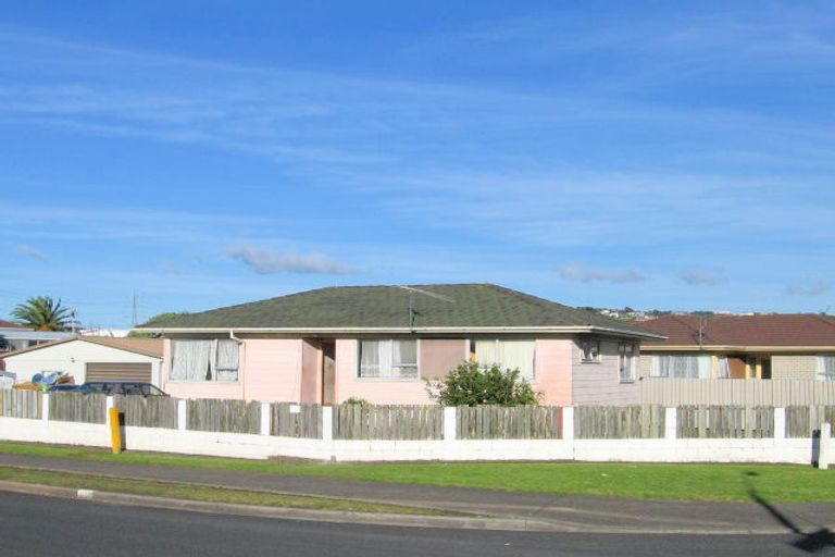 Photo of property in 35 Israel Avenue, Clover Park, Auckland, 2023