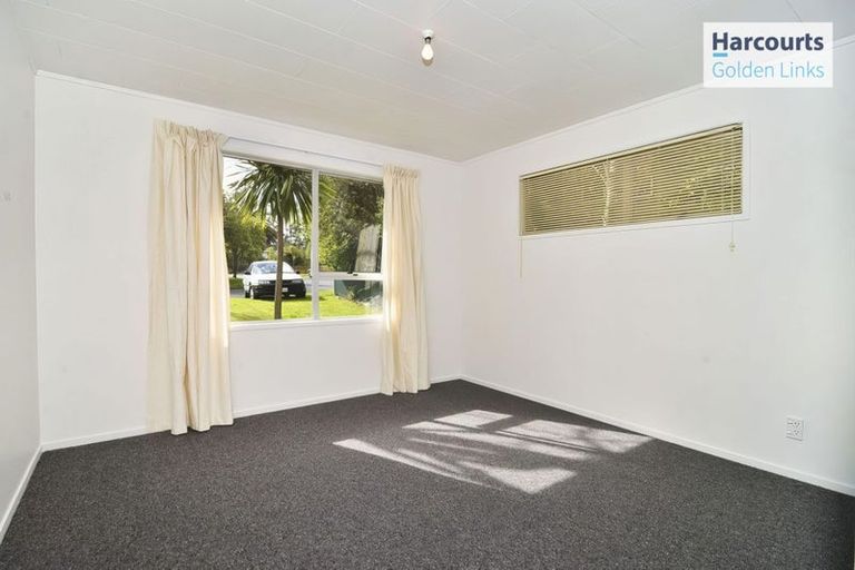 Photo of property in 3 Ballial Place, West Harbour, Auckland, 0618