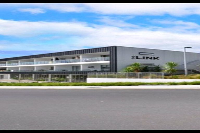 Photo of property in 110/17 Link Crescent, Stanmore Bay, Whangaparaoa, 0932