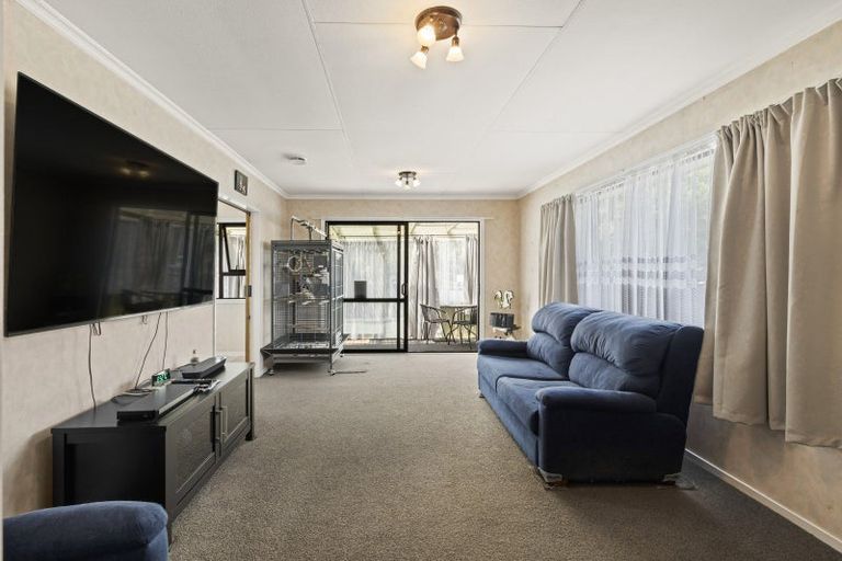 Photo of property in 33 Karewa Street, Castlecliff, Whanganui, 4501