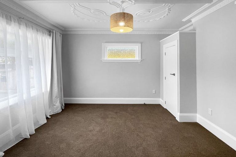 Photo of property in 86 Cook Street, Palmerston North, 4410