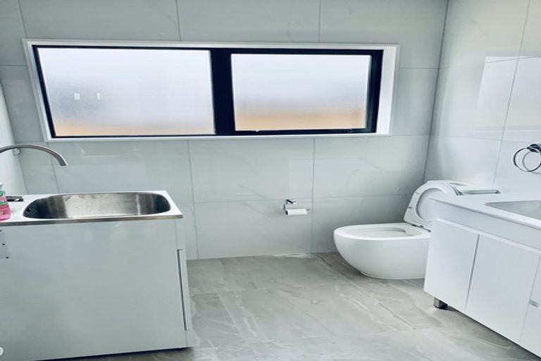 Photo of property in 98 Tir Conaill Avenue, Flat Bush, Auckland, 2019