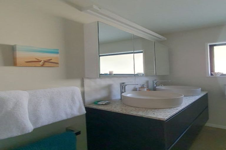 Photo of property in 8 The Terrace, Governors Bay, Lyttelton, 8971