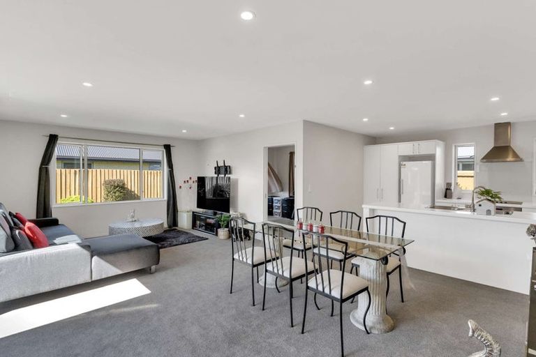 Photo of property in 22 Bradwell Crescent, Halswell, Christchurch, 8025