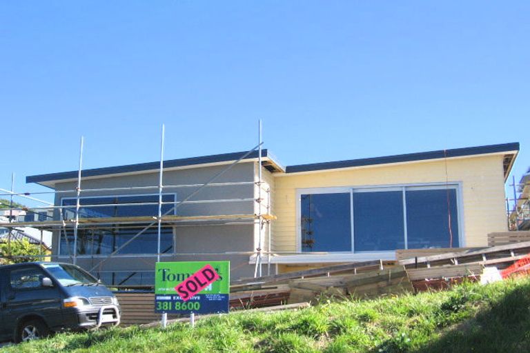 Photo of property in 44 Waru Street, Khandallah, Wellington, 6035