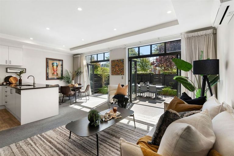 Photo of property in 30 Country Club Terrace, Northwood, Christchurch, 8051