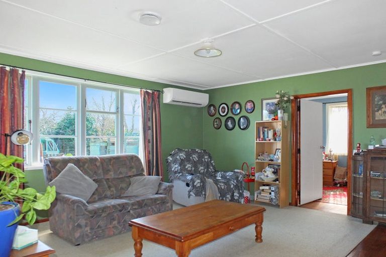 Photo of property in 5 Churchill Crescent, Foxton, 4814