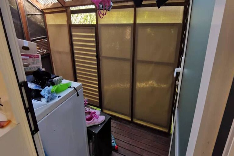 Photo of property in 19 Leburn Crescent, Flat Bush, Auckland, 2016