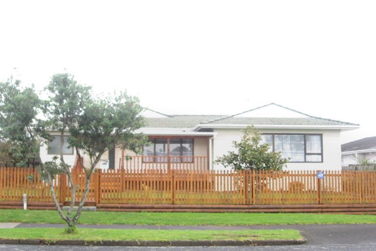 Photo of property in 135 Pigeon Mountain Road, Half Moon Bay, Auckland, 2012