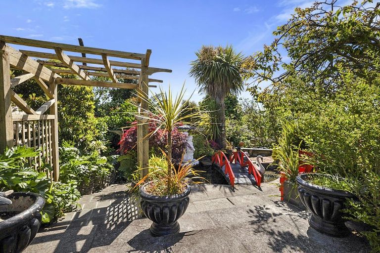 Photo of property in 29 Nevada Drive, Merrilands, New Plymouth, 4312