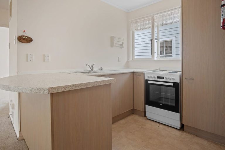 Photo of property in 71b Commercial Road, Helensville, 0800