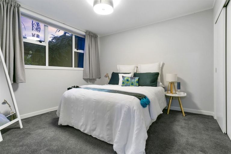 Photo of property in 1/111 Sylvan Avenue, Northcote, Auckland, 0627