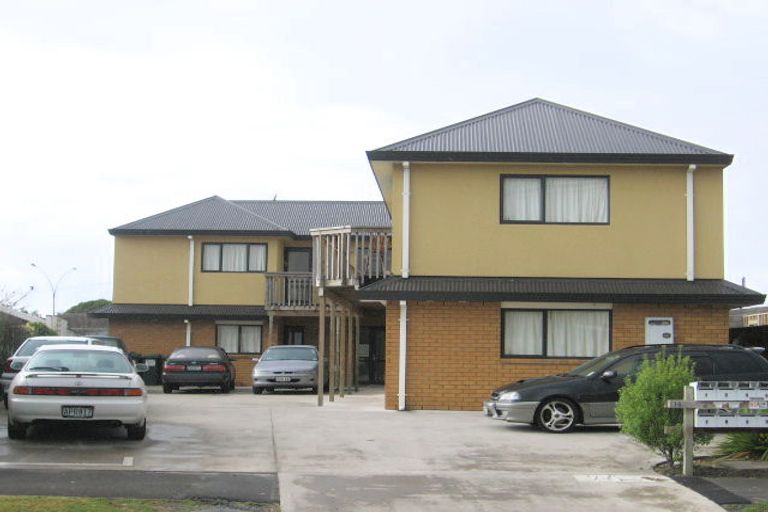 Photo of property in 35 Jones Crescent, Melville, Hamilton, 3206