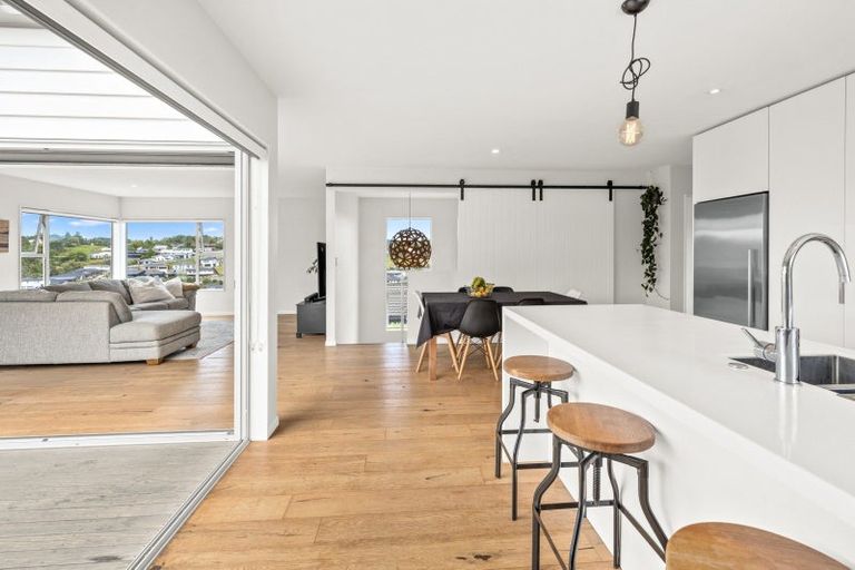 Photo of property in 16 John Andrew Drive, Warkworth, 0910