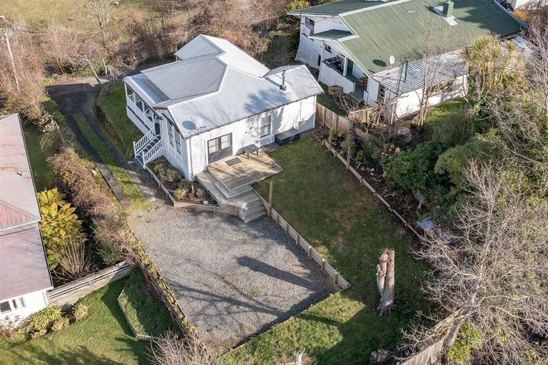 Photo of property in 16 Kiwi Road, Taihape, 4720