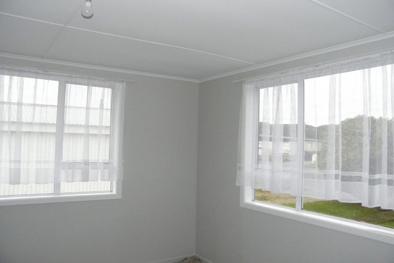 Photo of property in 6 Carlyle Street, Tuatapere, 9620