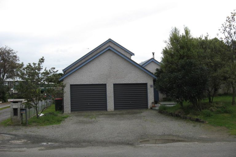 Photo of property in 40 Martin Street, Monaco, Nelson, 7011