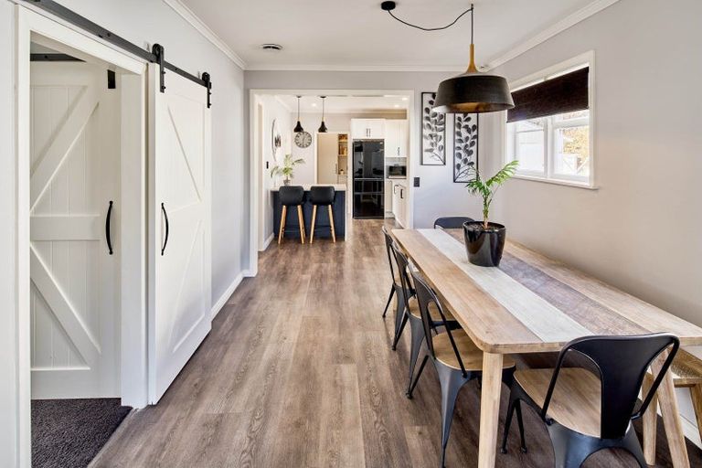 Photo of property in 3 Montgomery Crescent, Clouston Park, Upper Hutt, 5018