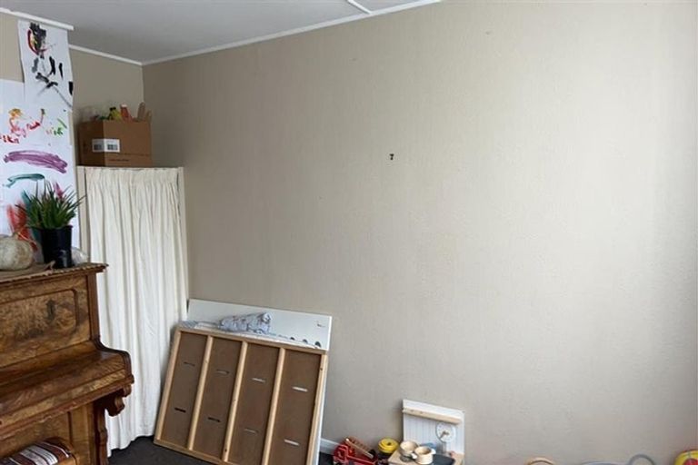 Photo of property in 82-84 Queen Street, Westport, 7825