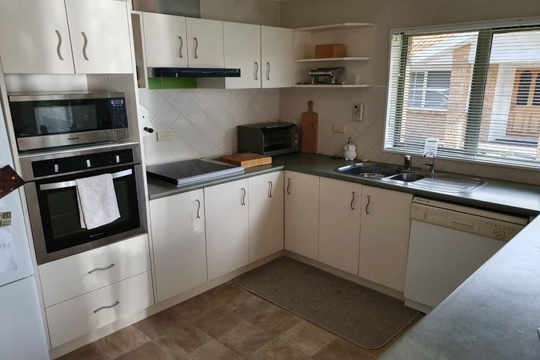 Photo of property in 21a Butterworth Avenue, Opaheke, Papakura, 2113