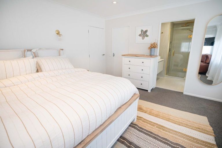 Photo of property in 4 Brandon Road, Manly, Whangaparaoa, 0930