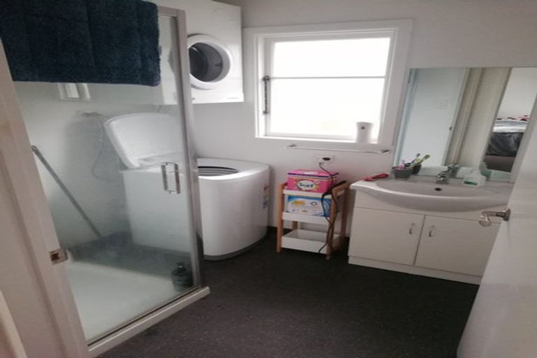 Photo of property in 120 Maidstone Road, Ilam, Christchurch, 8041