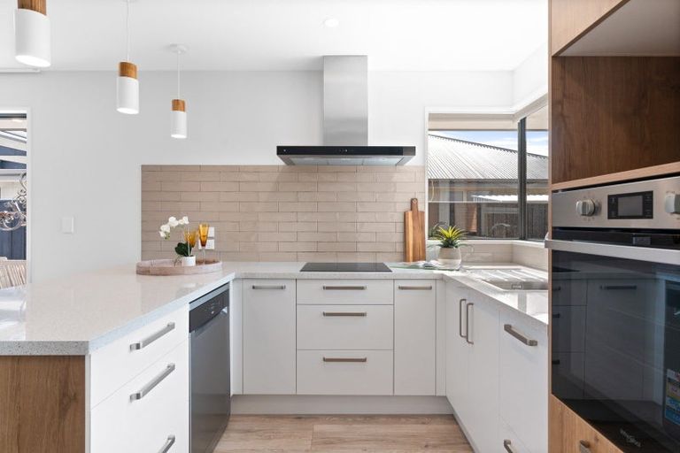 Photo of property in 4 Burke Lane, Amberley, 7410