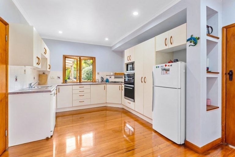 Photo of property in 132 Hinau Road, Waimauku, 0881