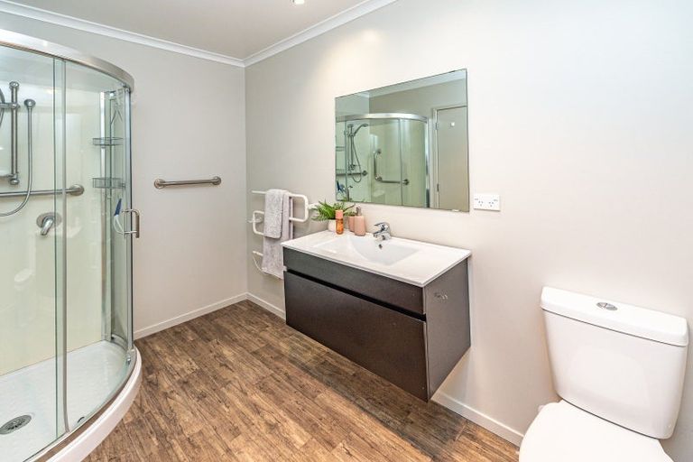 Photo of property in Caversham Park, 2/7 Caversham Road, Westmere, Whanganui, 4501