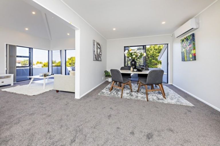 Photo of property in 40 Glamorgan Drive, Torbay, Auckland, 0630