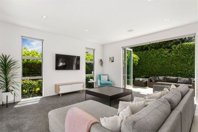 Photo of property in 381 Papanui Road, Strowan, Christchurch, 8052