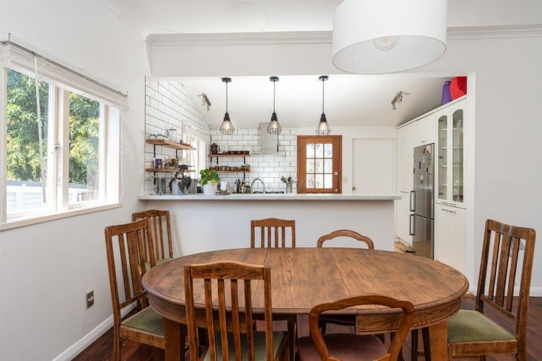 Photo of property in 29 Newman Terrace, Thorndon, Wellington, 6011